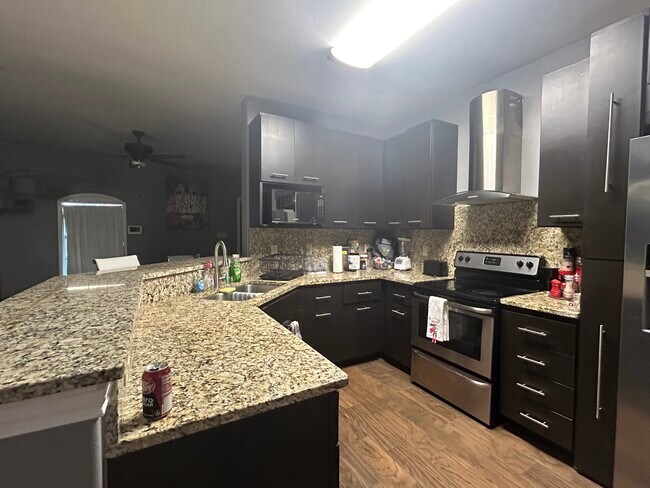 Building Photo - 8216 Casa Verde Rd