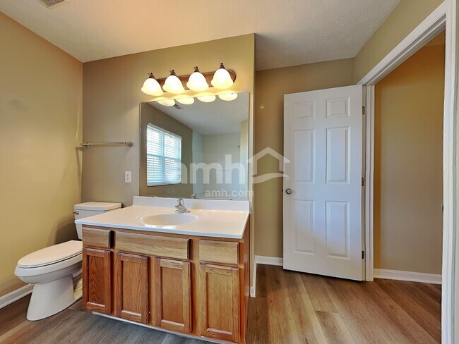 Building Photo - 1255 Arkansas Dr