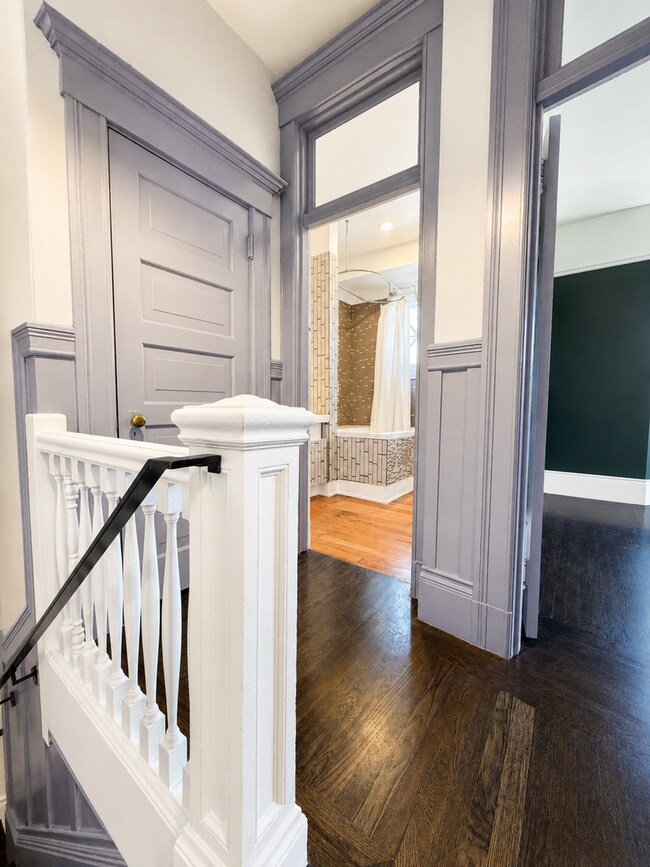 Building Photo - Luxury 3BR Victorian | Designer Home | Mission District | In-Unit Landry