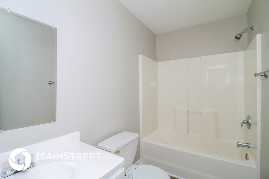 Building Photo - 3905 Kehoe Dr