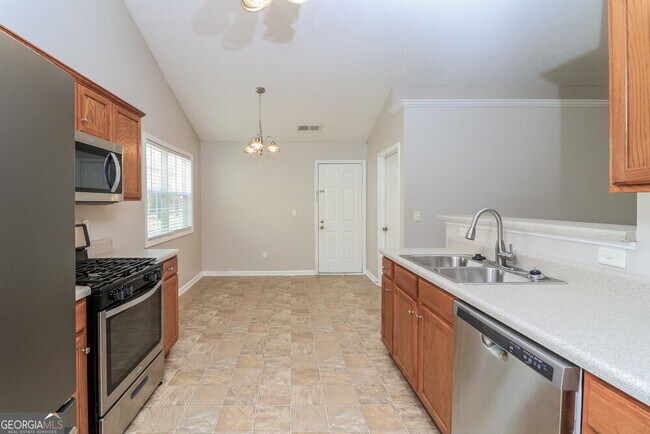 Building Photo - 216 Overlook Dr