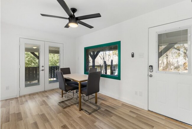 Building Photo - 626 N Hampton Rd