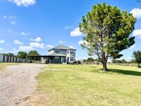 Building Photo - 2293 TX-79