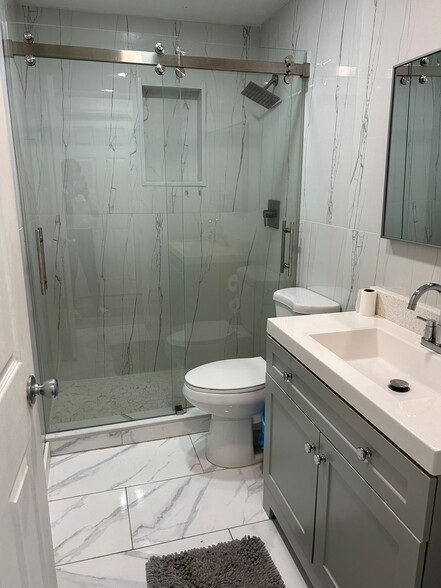 Bathroom - 4460 SW 49th Ct
