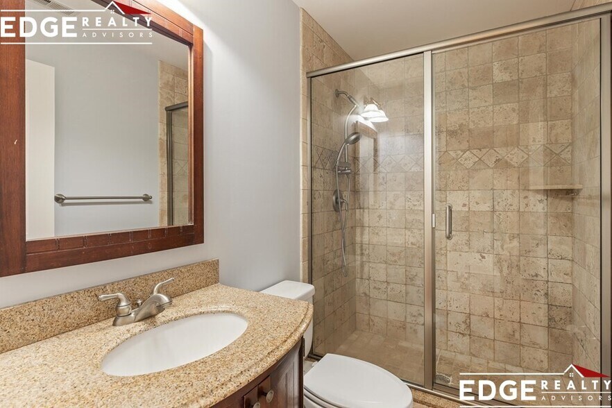 Building Photo - 58 Holton St