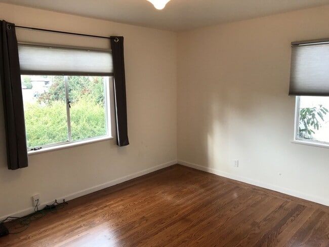 Building Photo - 648 K St
