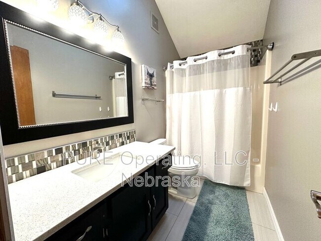 Building Photo - 4909 N 142nd St