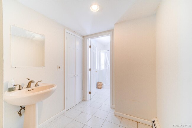 Building Photo - 16 Jmd Dr