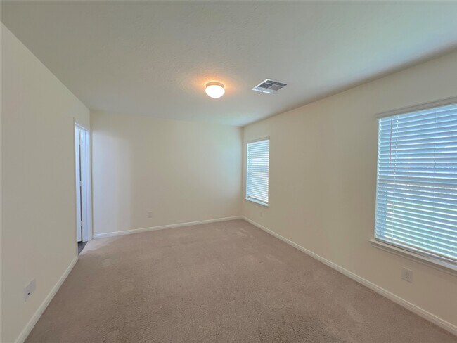 Building Photo - 7111 Escondido Dr