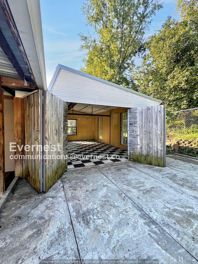 Building Photo - 209 Panamint Dr