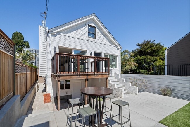 Building Photo - Corona Heights: Newly Renovated Victorian Home with EV Charging and Gorgeous Yard