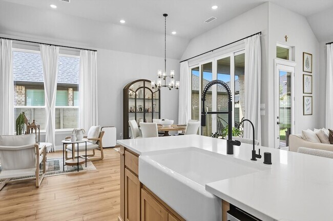 Building Photo - 2016 Strolling Wy