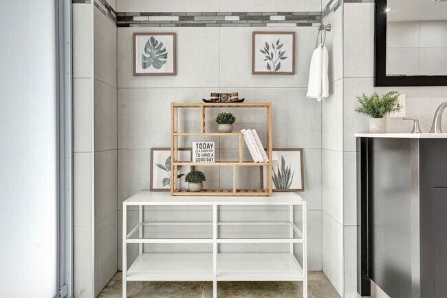 Building Photo - 1000 Diplomat Pkwy