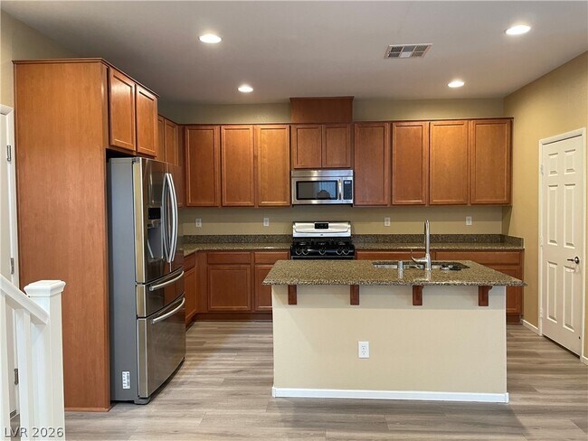 Building Photo - 8620 Rowland Bluff Ave