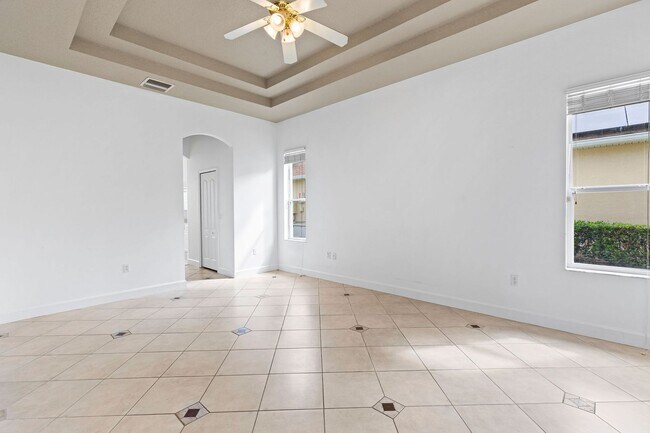 Building Photo - Gorgeous 3 Bedroom Home in Prestigious LPGA!