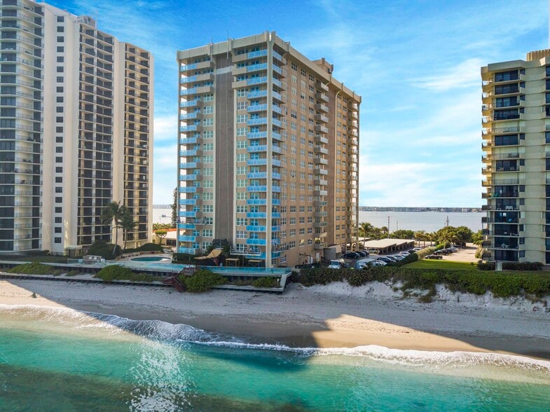 Building Photo - 5440 N Ocean Dr