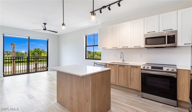 Primary Photo - 22980 Vista Edera Cir