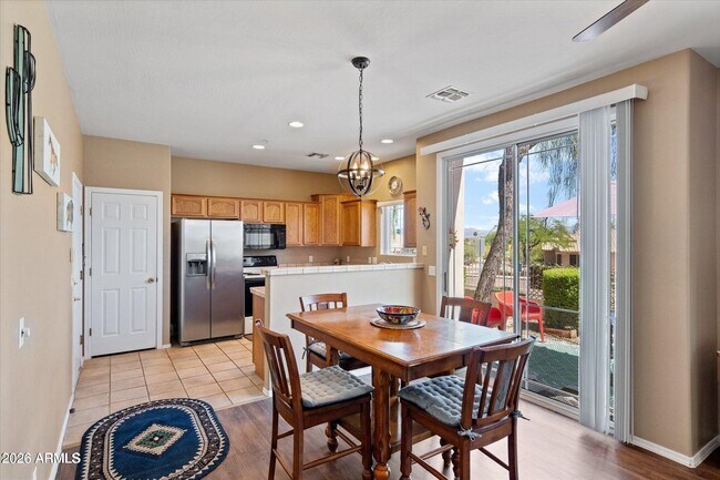 Building Photo - 9750 N Monterey Dr