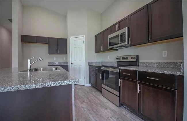 Building Photo - 4548 White Marble Ct