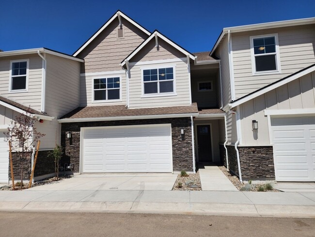 Building Photo - New Townhome in Minden for Rent