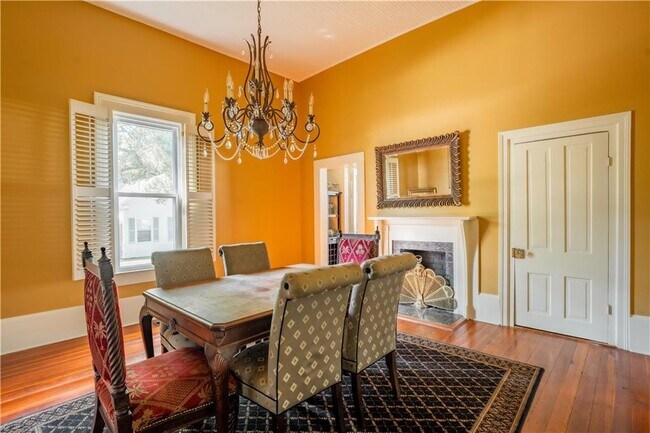 Building Photo - 152 Rivertown Rd