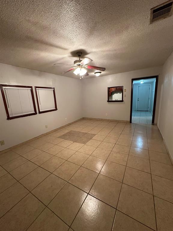 Building Photo - 32 Farrell St