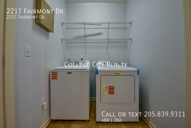 Building Photo - 2217 Fairmont Dr