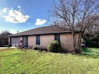 Building Photo - 1509 Stiles Ct