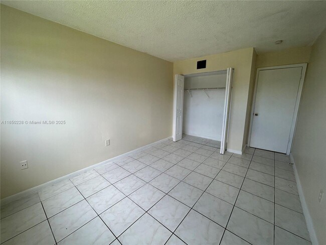 Building Photo - 3600 NW 21st St