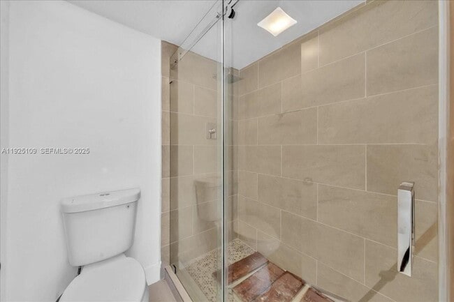 Building Photo - 650 SW 124th Terrace