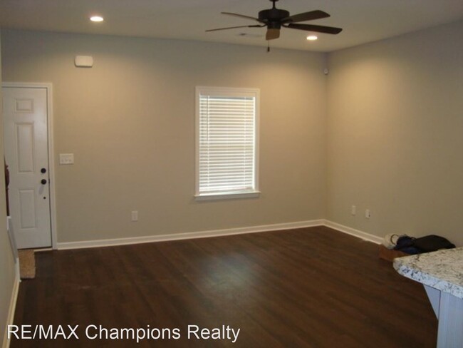 Building Photo - 3 br, 2 bath House - 3325 Hal's Way