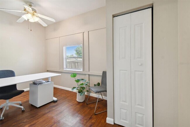 Building Photo - 2445 2nd Ave N