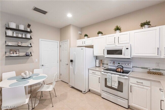 Building Photo - 15616 Marcello Cir