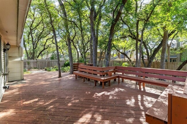 Building Photo - 5905 Shanghai Pierce Rd