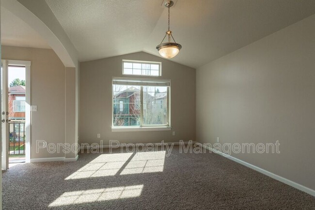 Building Photo - 102 NW 76th St