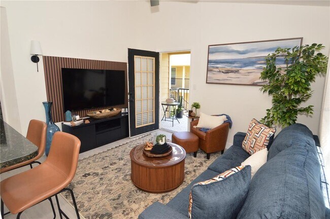 Building Photo - 8714 Mallard Reserve Dr