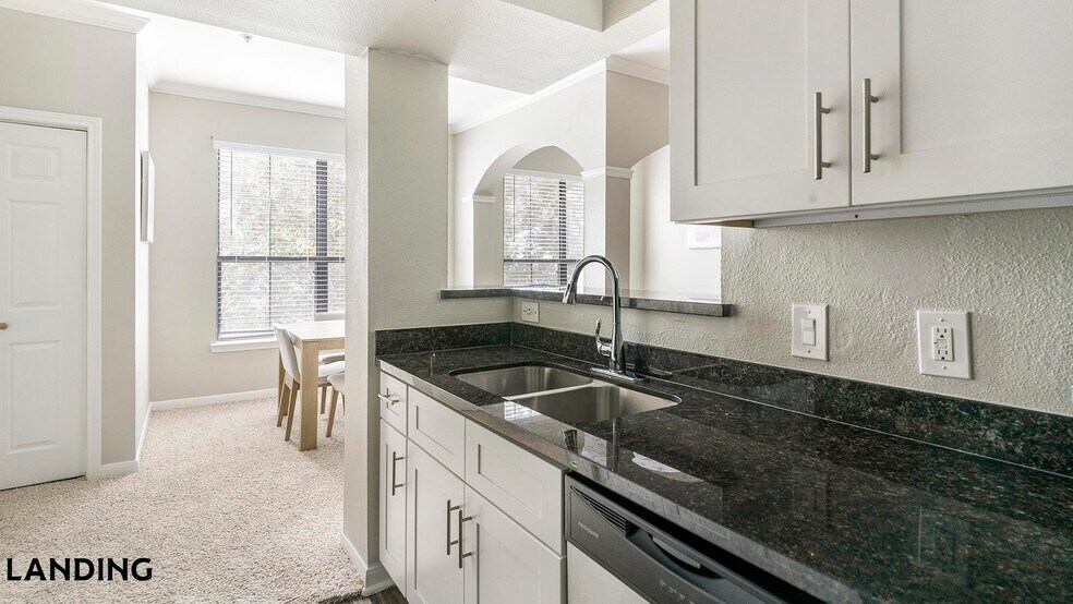 Building Photo - 2500 Woodland Park Dr