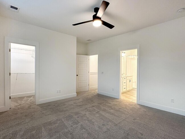 Building Photo - 250 Symphony Ave