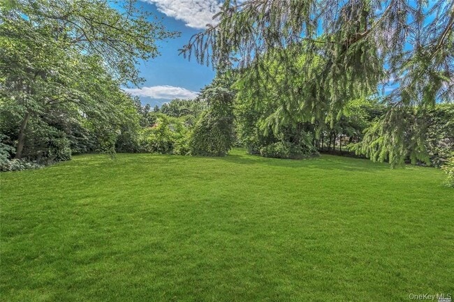 Building Photo - 25 Valentine Ave