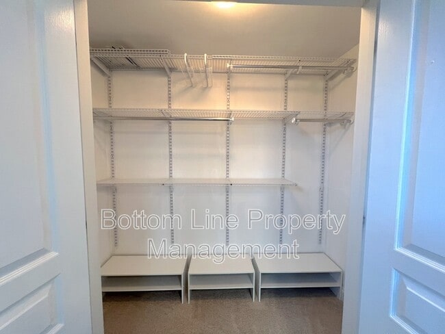 Building Photo - 738 Garden District Dr