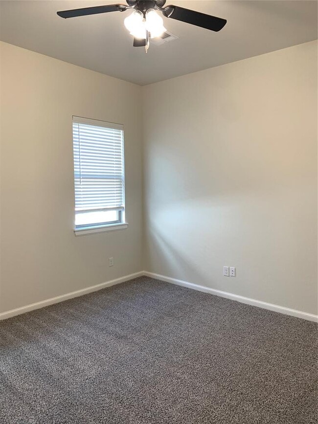 Building Photo - 3341 Enclave Pl