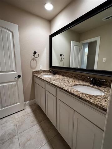 Building Photo - 3921 Cameron Ln