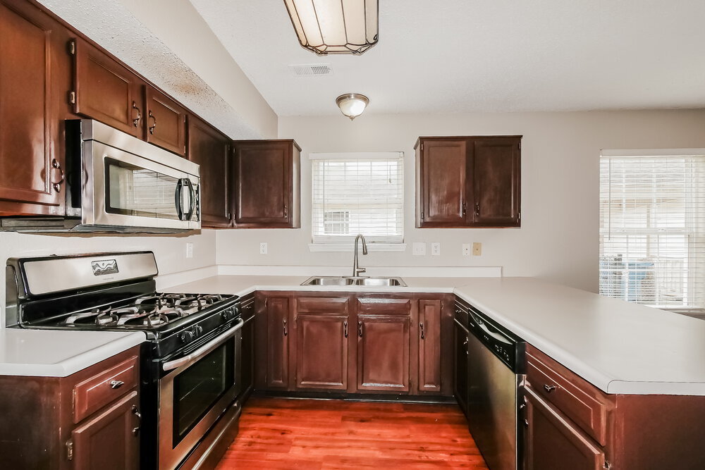 Building Photo - 707 Deer Trail Dr