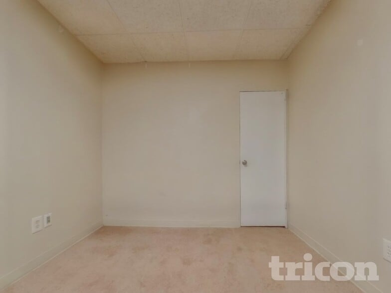 Building Photo - 117 Normas Way