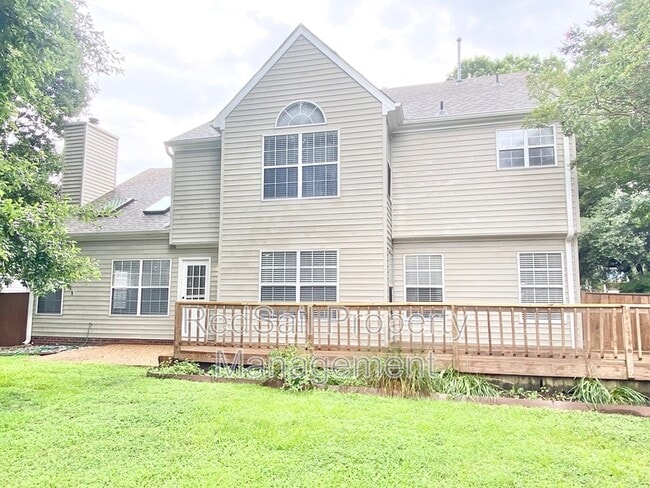Building Photo - 941 Willbrook Rd