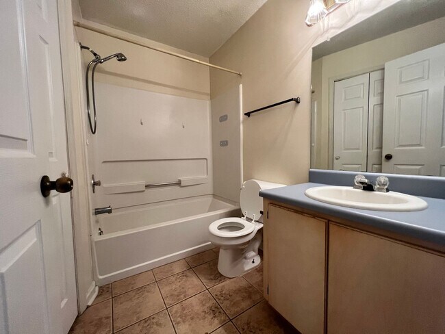 Building Photo - AVAILABLE LATE MARCH 2026!