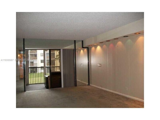 Building Photo - 6575 W Oakland Park Blvd