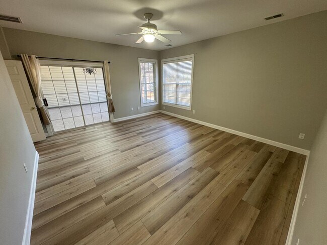 Building Photo - 99 Muirfield Dr