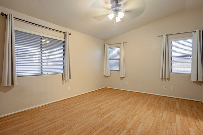 Building Photo - 6590 Tuzigoot Way