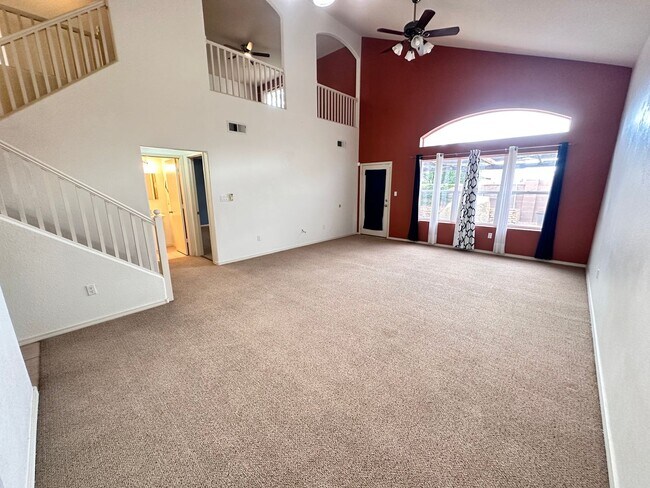 Building Photo - 7419 Desert Eagle Rd NE